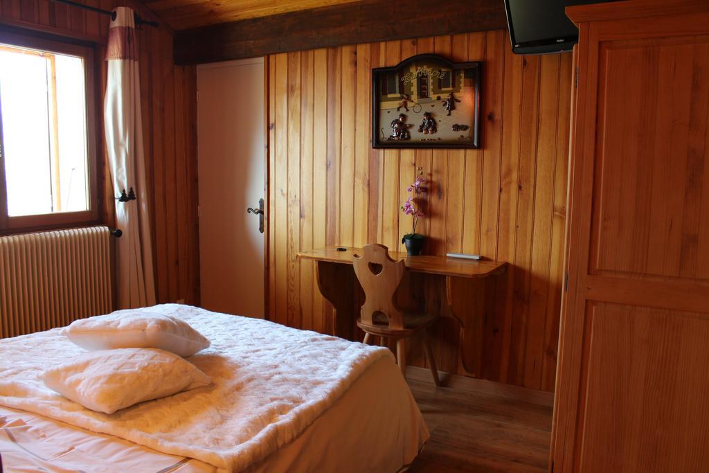 B&B Chalet La Providence Le Sauze Habitación foto